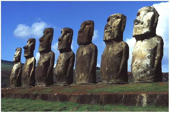 Moais